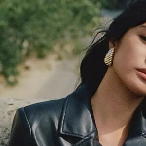 Anthropologie Ribbed Crystal Post Earrings